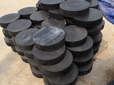 阿克苏板式橡胶支座由若干层橡胶片与薄钢板经加压硫化